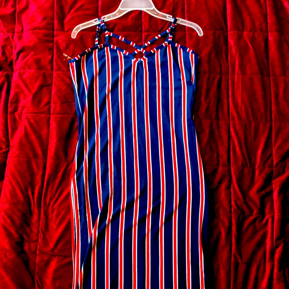 This is a mini dress. In color red and blue. Size is large, but fits firm.